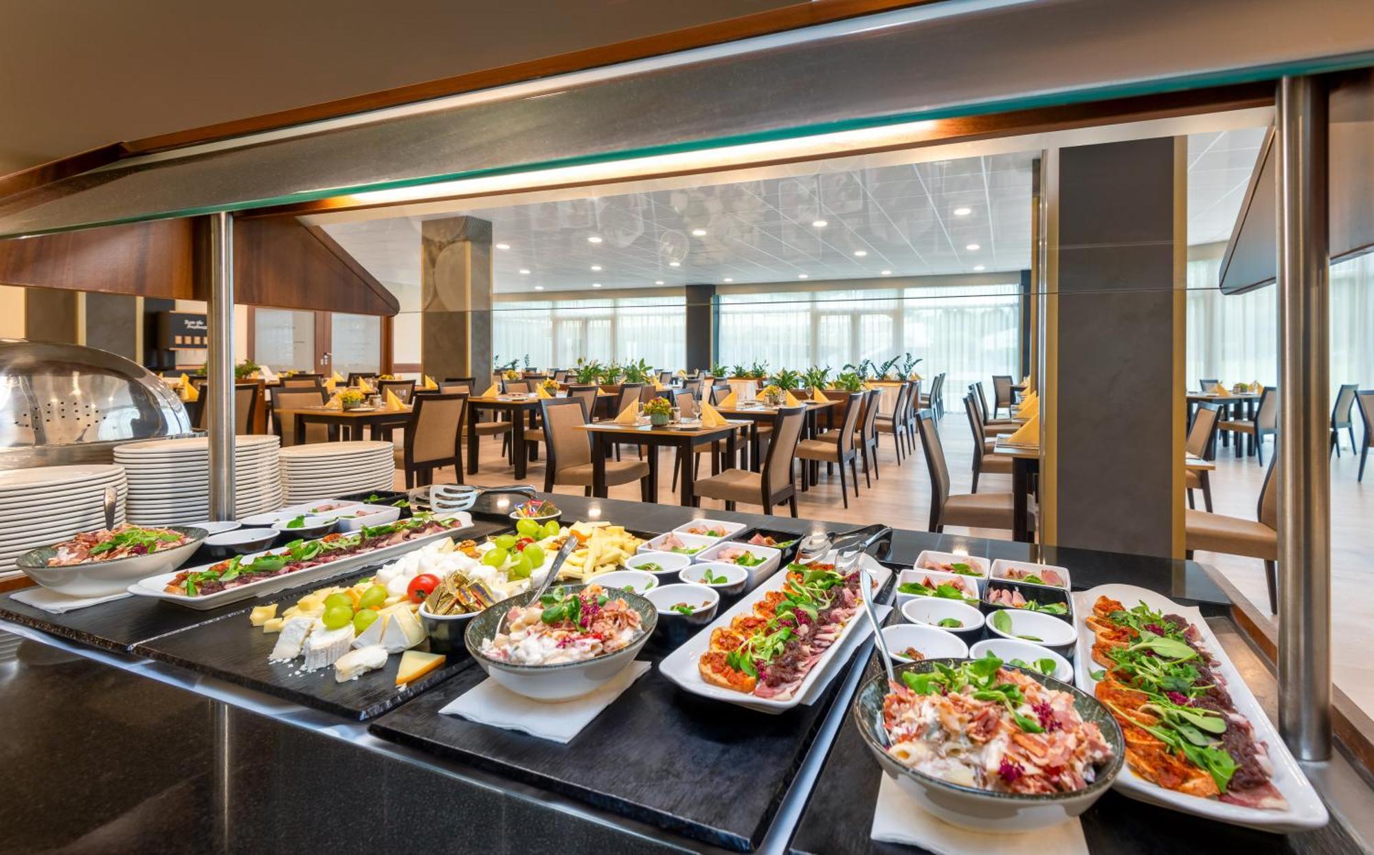 Hunguest Szeged - Ex Forras Hotel ภายนอก รูปภาพ